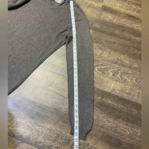 Public Opinion 100% Cashmere Brown V Neck Sweater Mens Size XL - Picture 6 of 8